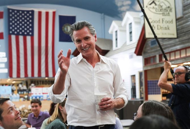 Kryedemokrati amerikan lavdëron Bidenin "historik"