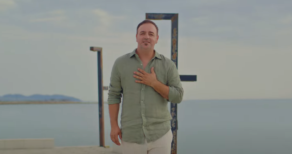 “Sevda”, thotë Nexhat Osmani në këngën e re