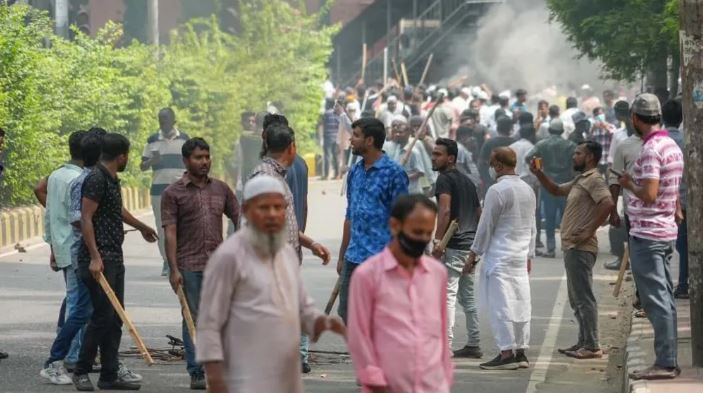 Gjykata në Emiratet e Bashkuara dënon 57 protestues të Bangladeshit, një me burgim të përjetshëm