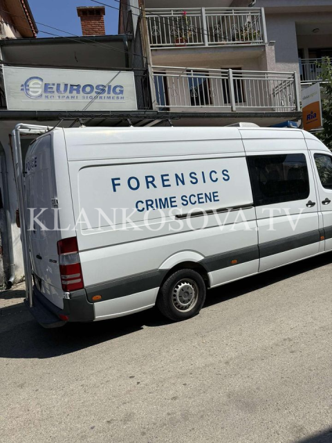 Kërkohet paraburgim për 35 vjeçaren që dyshohet se mashtroi duke premtuar terminë për viza pune
