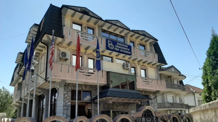 "Skandal diplomatik", BDI kërkon përgjegjësi politike për incidentin në aeroport me presidenten Vjosa Osmani