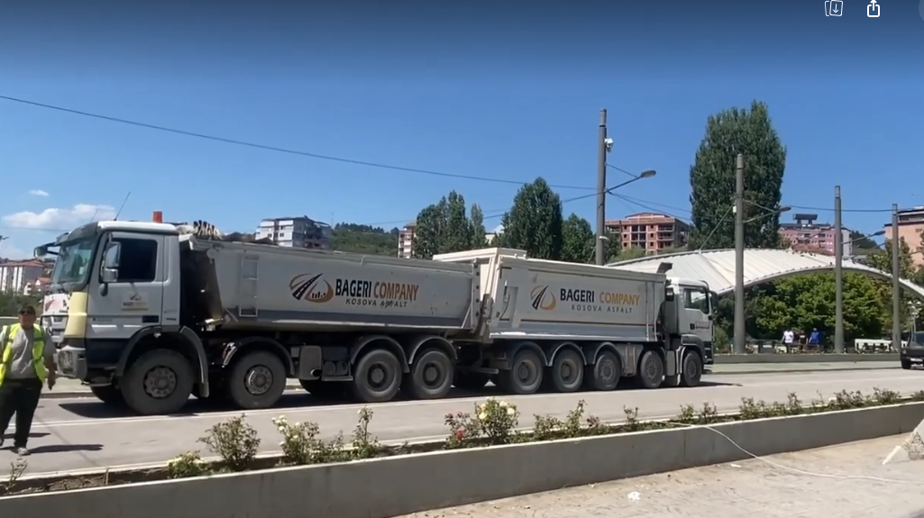 Kamionë mbi Urën e Ibrit, nis testimi i saj (VIDEO)