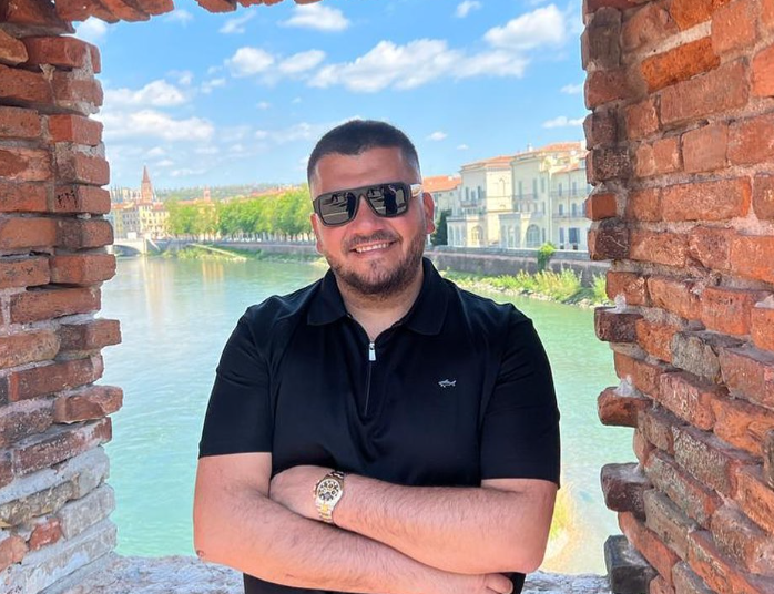 Ermal Fejzullah feston sot ditëlindjen, ja sa vjet mbushi