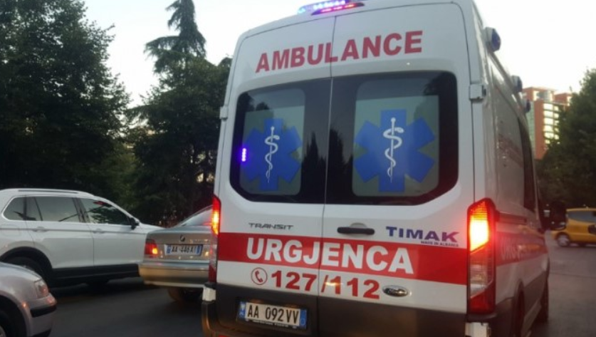 Aksident trafiku në Pogradec, lëndohet një 38-vjeçar