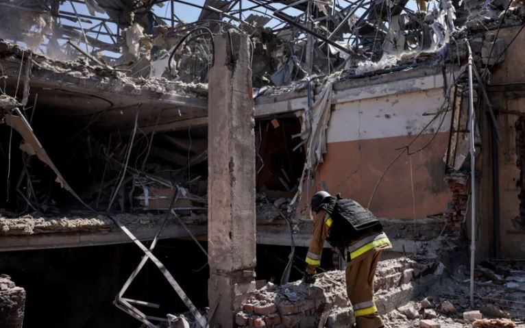 Zhduket një gazetar i “Reuters” pas sulmit në Ukrainë