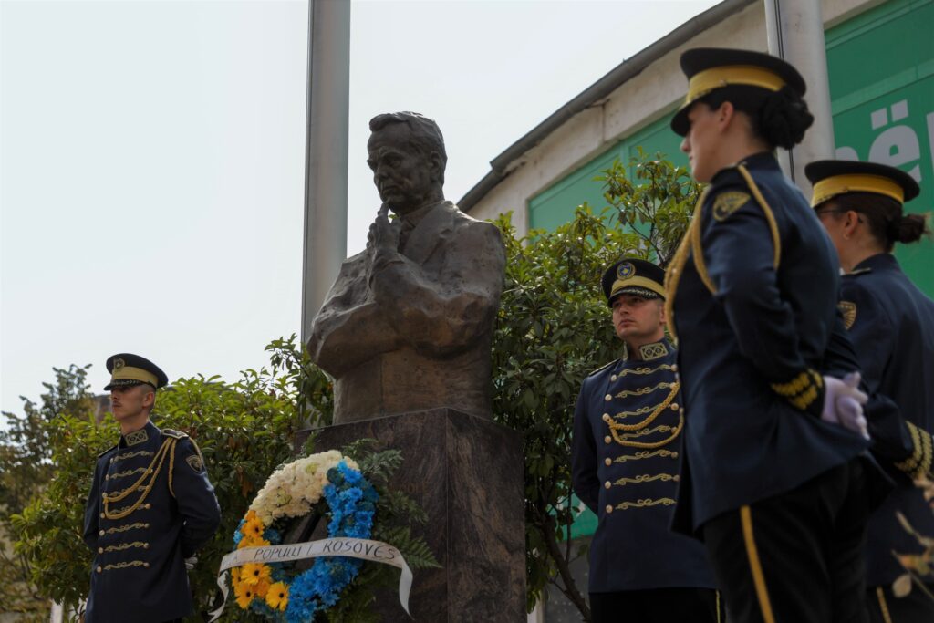 Fotografi e publikuar nga Ambasada e Shteteve të Bashkuara të Amerikës në Kosovë.