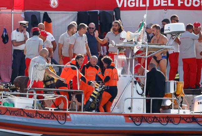 Rinisin kërkimet për gjashtë të zhdukurit pas fundosjes së jahtit, por shpresat zbehen