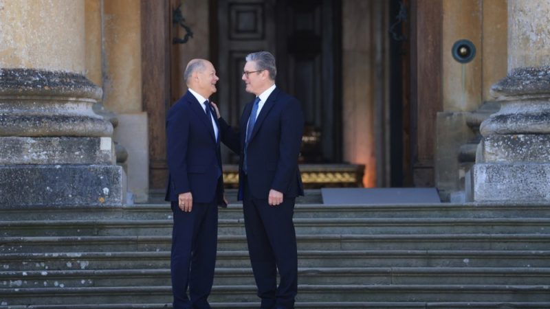 Starmer dëshiron të 'rivendos marrëdhëniet me Evropën' në bisedimet e Berlinit