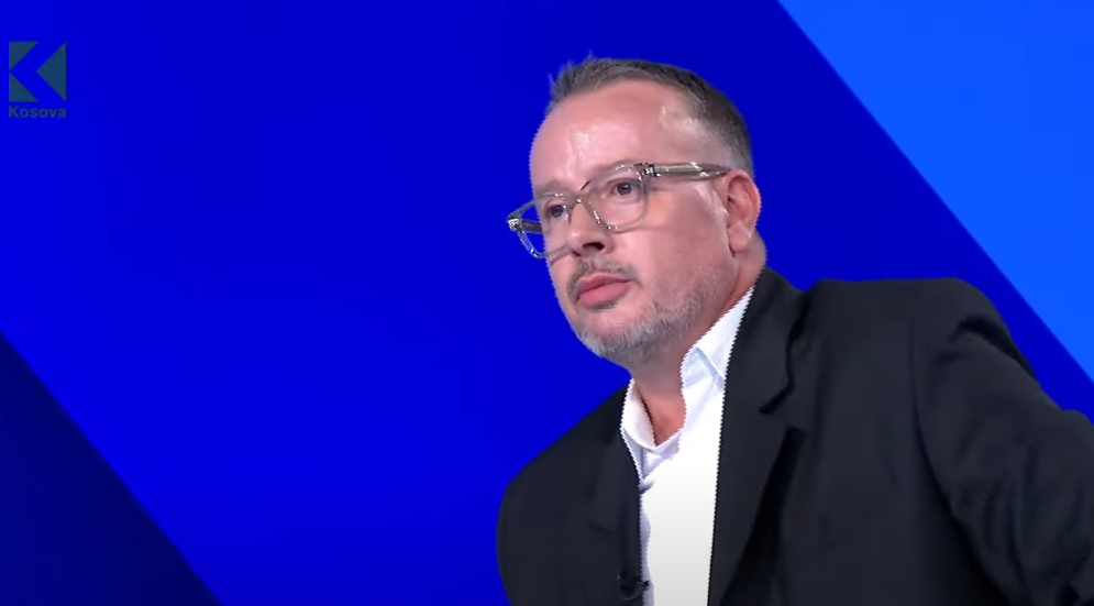 "Do të djeg me benzinë": Pranon fajësinë i akuzuari për kanosje ndaj Vehbi Kajtazit