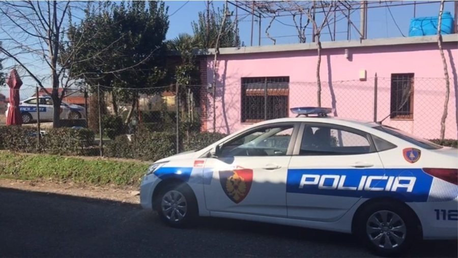 Shqipëri: 71-vjeçari tenton të përdhunojë një 9-vjeçare në këndin e lojërave