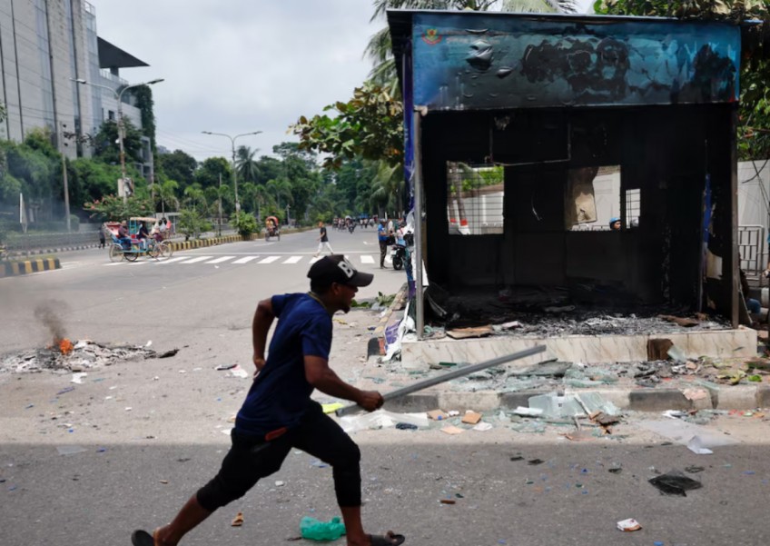 Protestat në Bangladesh: Studentët bëjnë thirrje për marshim për të detyruar kryeministren të japë dorëheqje