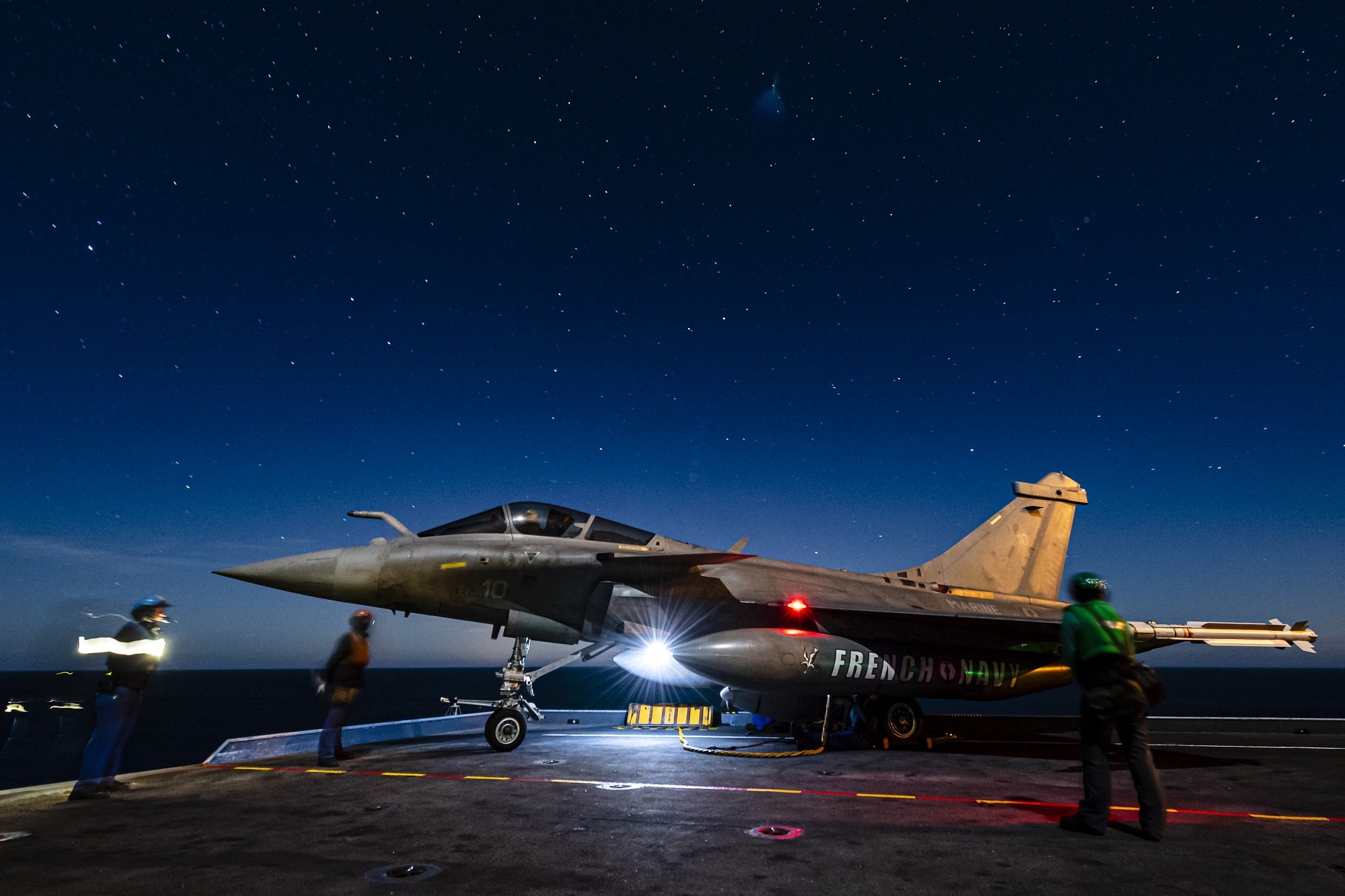 Serbia përfundimisht nënshkruan me Francën blerjen e avionëve luftarakë, Rafale