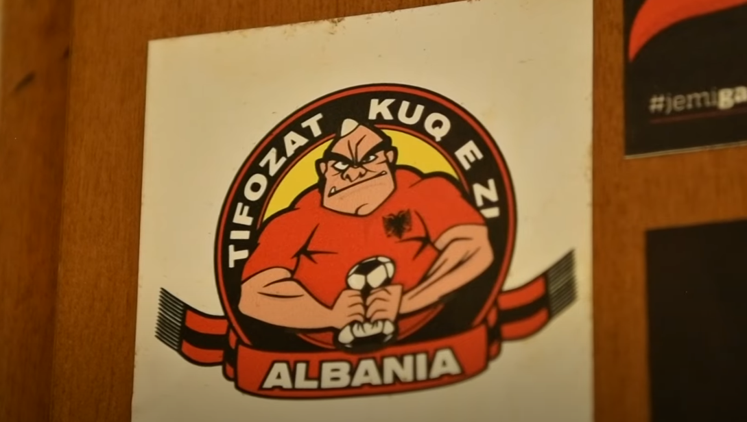 Tifozët Kuq e Zi në "Arbëri" të Italisë