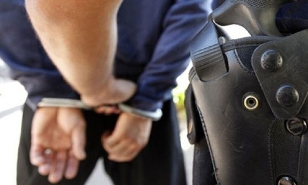 Arrestohen tre burra në Prizren, kanosën dhe sulmuan një grua