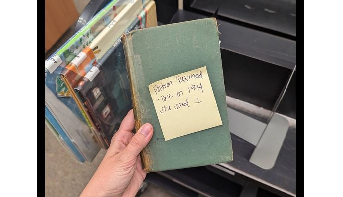 Libri u kthye në bibliotekën e Virxhinias 50 vjet pas datës së caktuar