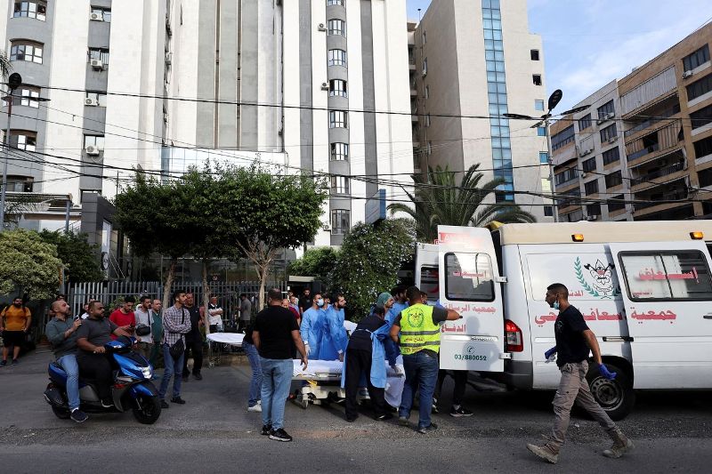 Ambulanca pas një sulmi izraelit nëBejrut, Liban, më 20 shtator. Reuters