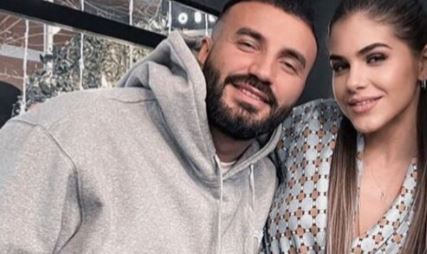 Dj PM dhe Sarah shijojnë pushimet në Itali