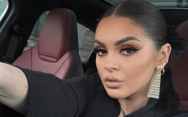 Fifi shfaqet pa pikë grimi