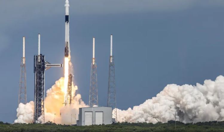 SpaceX nis misionin për t'i rikthyer dy astronautët e bllokuar në hapësirë