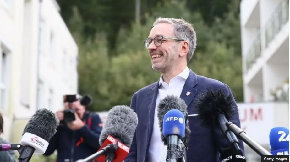 E djathta ekstreme në Austri drejt një fitoreje të paprecedentë në zgjedhjet e përgjithshme, thonë parashikimet