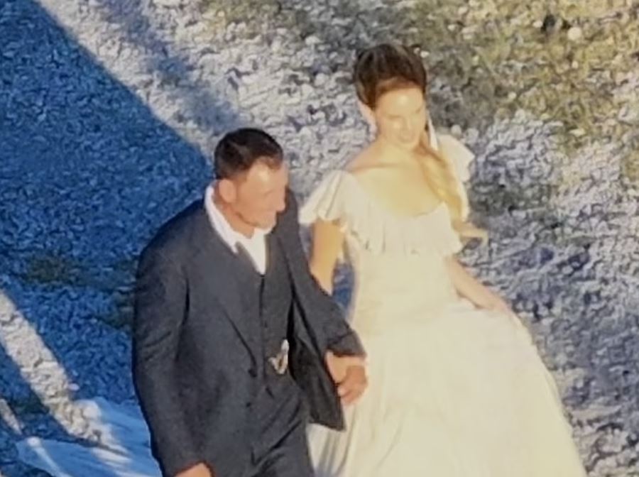 Lana Del Rey kurorëzon dashurinë