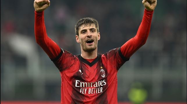 Gabbia e çon në epërsi Milanin ndaj Interit, 2 me 1