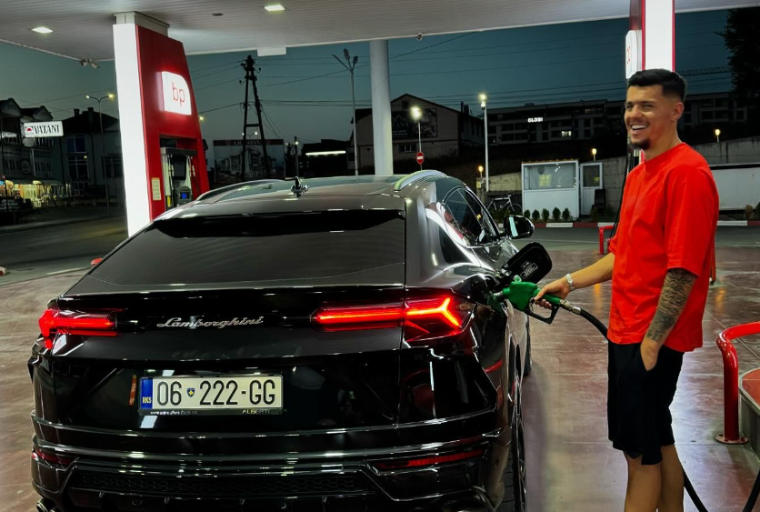 “Jeta është e mirë”, Mirlind Daku ia blen vetes një Lamborghini