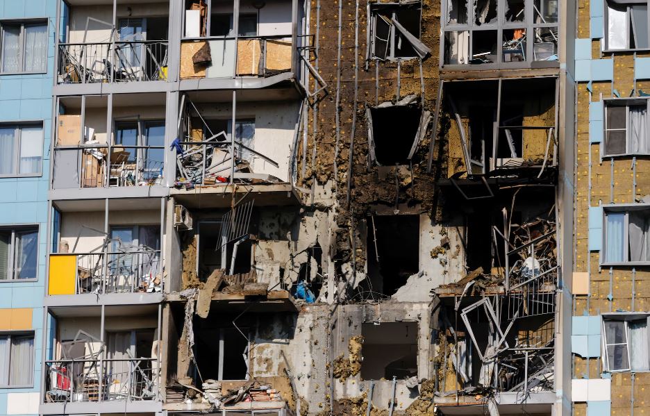 Rusia humbet mbi 2 mijë trupa për 24 orë, thotë Ukraina