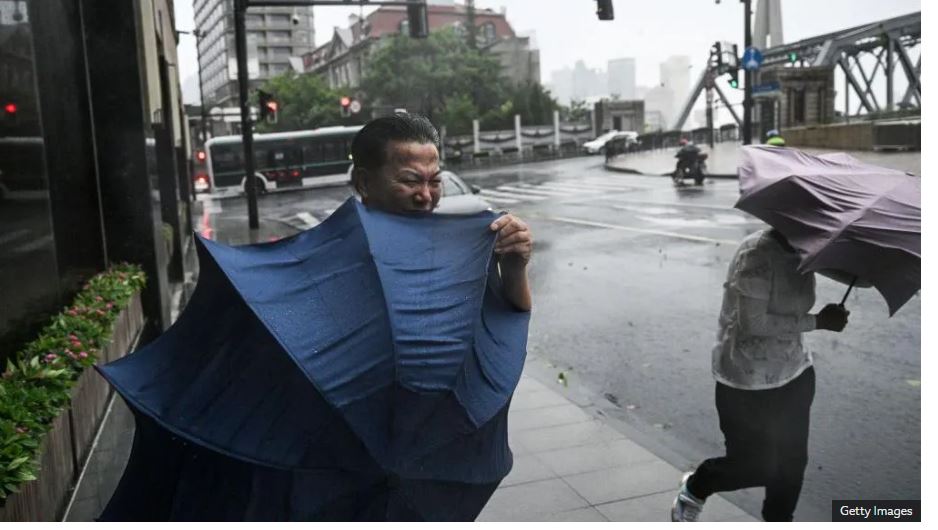 Shangai goditet nga tajfuni më i fuqishëm në 75 vjet