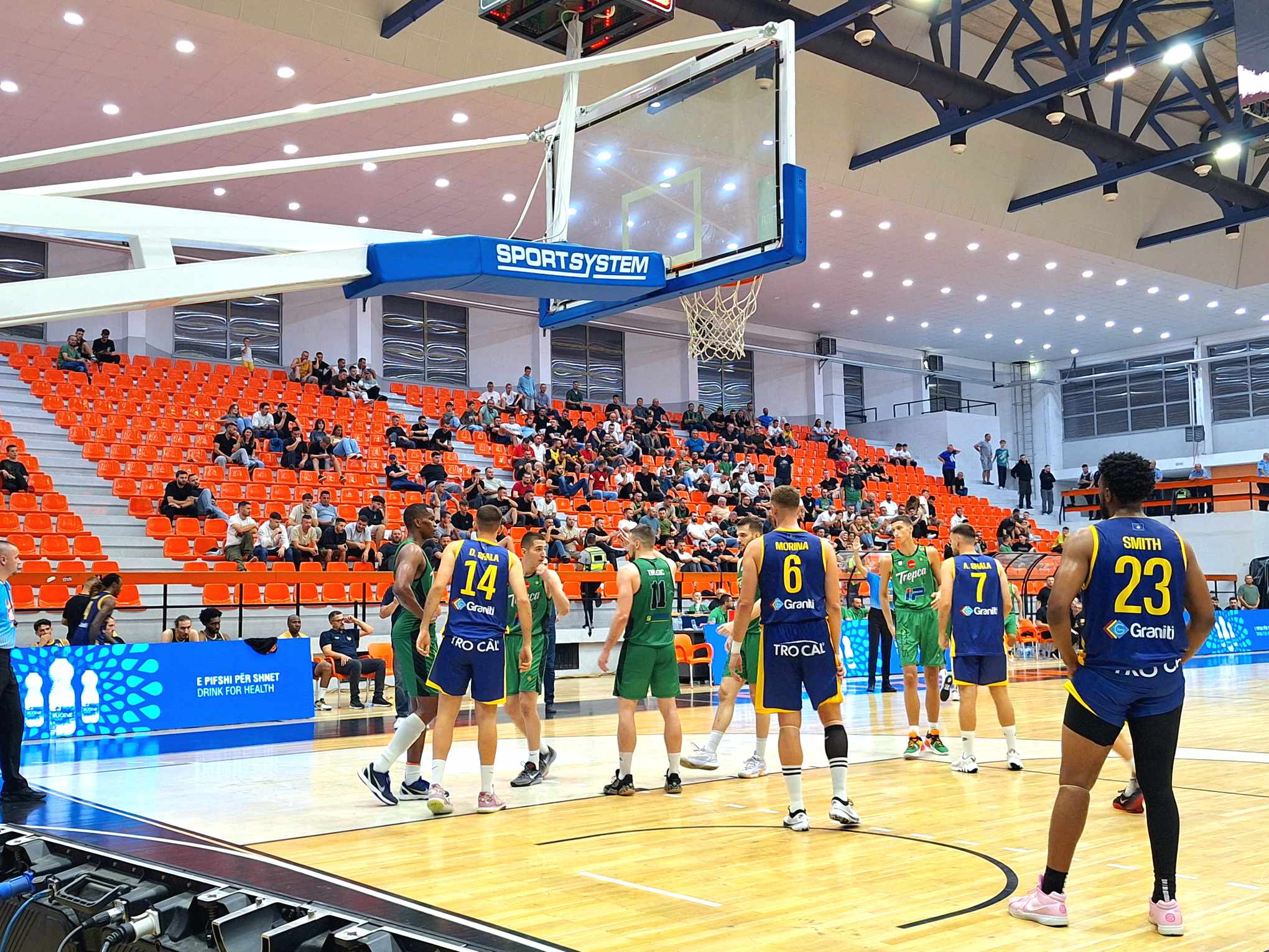 Kampioni e 'gatuan' finalen, i tregon Yllit që nuk është kurrkah