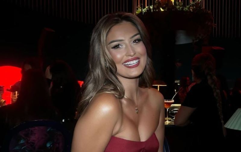 Vesa tejet e dashuruar: U kënaqa me të