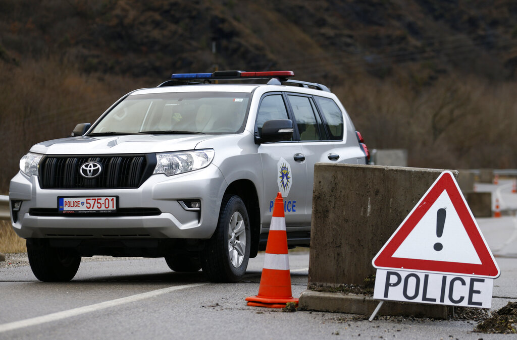 Një qytetar serb nga veriu po pretendon se është rrahur nga policia, kjo e fundit i mohon akuzat