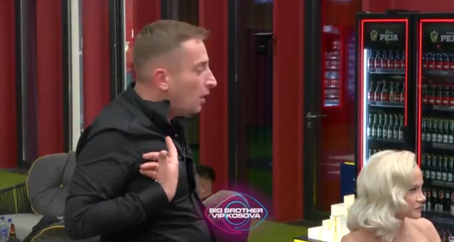 "Mos thoni palloma", banorët diskutojnë për dallimet mes dialekteve të Kosovës dhe Shqipërisë