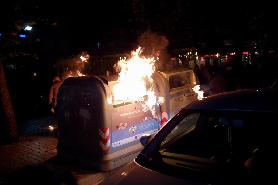 U arrestuan pas "7 tetorit", lirohen dy protestues