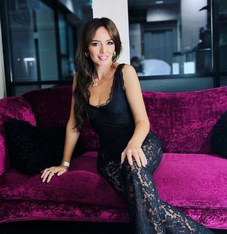 Adriana Matoshi, mahnitëse në paraqitjen e fundit