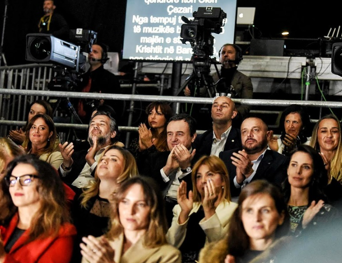 Kurti uron fituesin e edicionit të dytë të Festivalit të Këngës në RTK