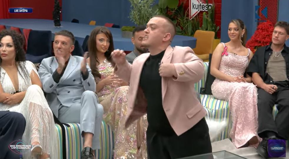 Burimi u kërkon banorëve t'iu kërkojnë falje familjarëve të UÇK-së