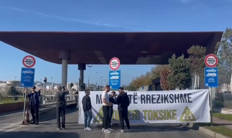 Mbërrin sot anija me mbetje të rrezikshme, protestë në Portin e Durrësit