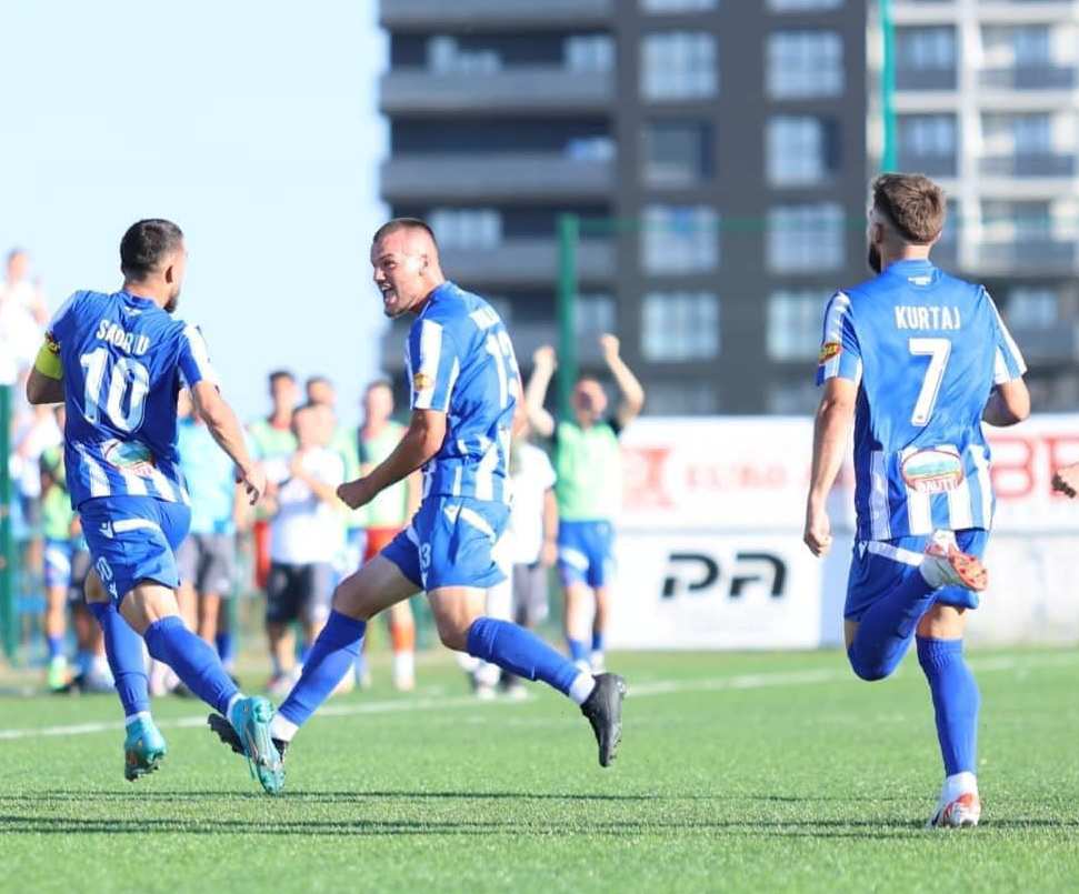 Dukagjini i Ismet "babës" në telashe, Ferizaj avancon 2-0 në pjesën e parë