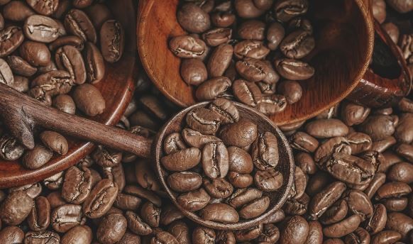 Të pini rregullisht kafe, qenka mirë për sistemin kardiovaskular
