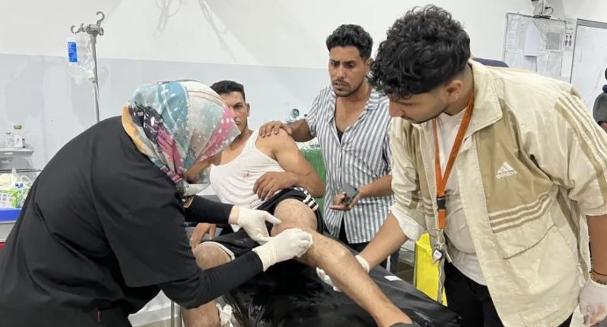 Granatimet izraelite në një shkollë të Gazës vranë të paktën 22 persona