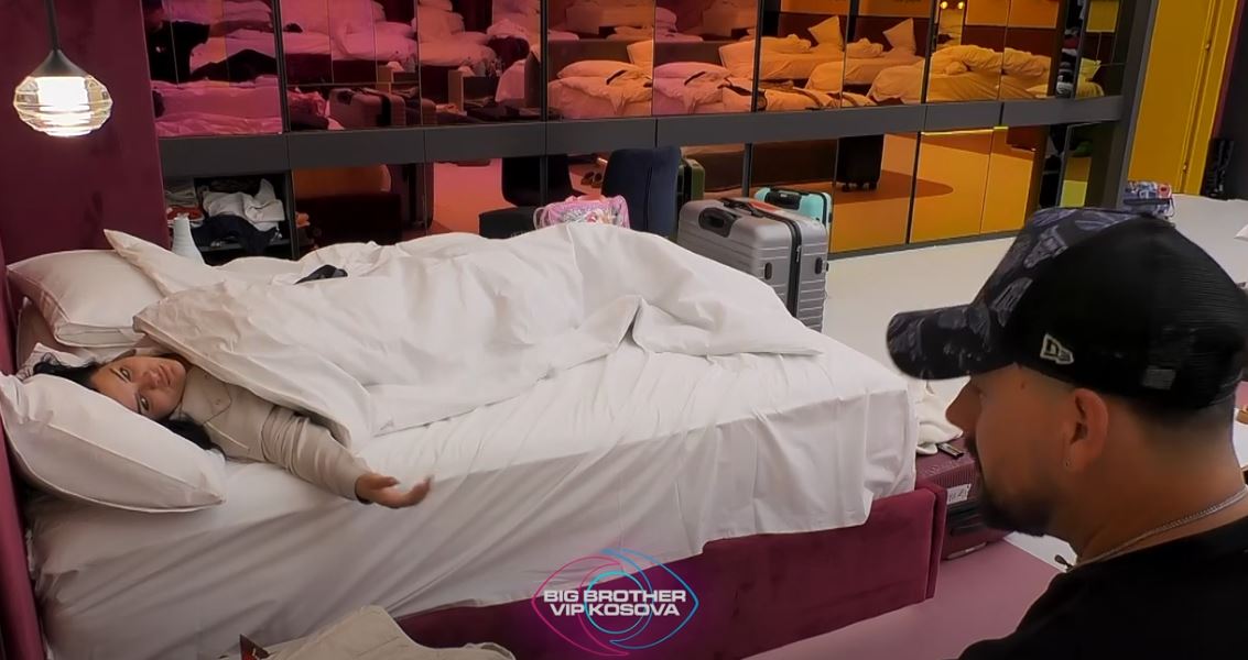 Mevlani nuk e lë Gresën të fle (VIDEO)