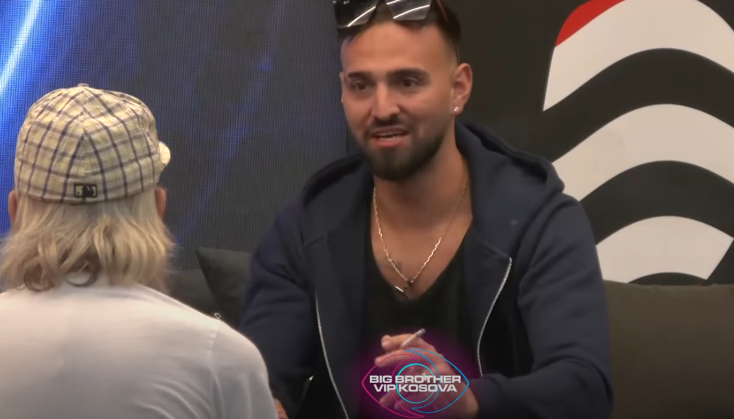 Kevini tregon një rast se si kilianët i vjedhin veturat (VIDEO)