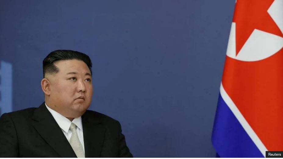 Kushtetuta e Koresë së Veriut tani e quan Jugun "shtet armiqësor"