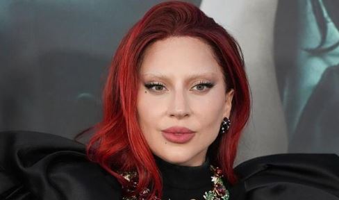 Lady Gaga shfaqet tërësisht ndryshe