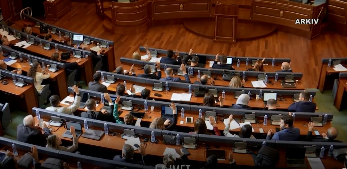Fondi Sovran në Kushtetuese – a po i mbetet qeverisë tjetër? (VIDEO)