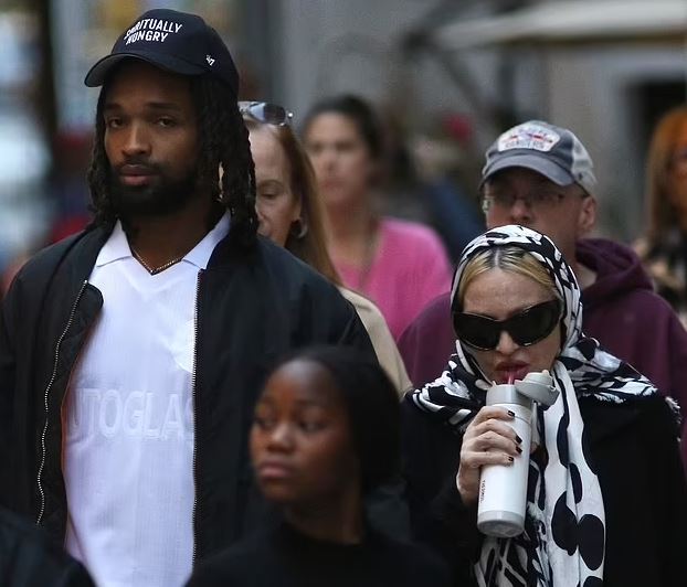 Madonna shijon Nju Jorkun me të dashurin 38 vjet më të ri