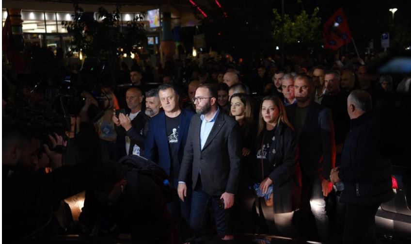 Mosbindja civile e opozitës, procedohen Bardhi e Noka, shpallen në kërkim nëntë persona