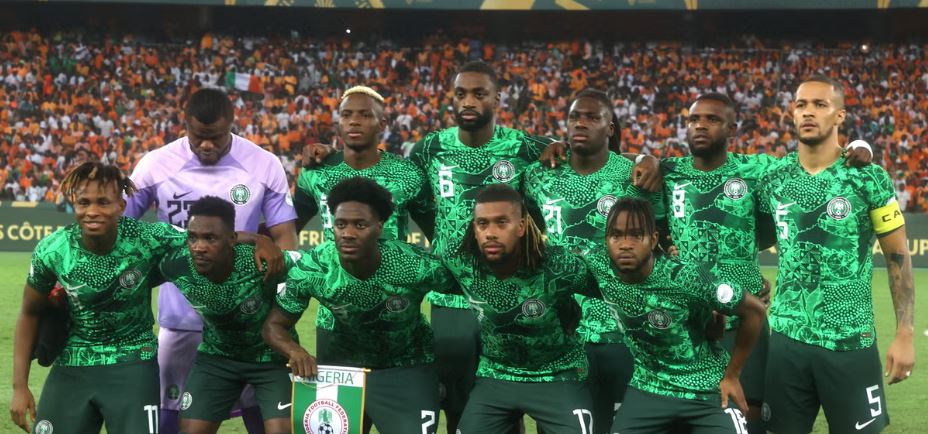 Futbollistët e Nigerisë bojkotojnë ndeshjen kundër Libisë, u mbyllën në aeroport 12 orë pa ngrënë e pa pirë
