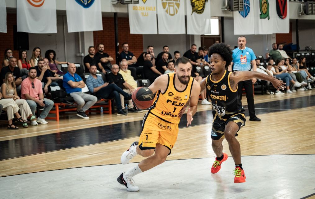 Lojë e fortë në "Karagaç", Peja 10 pikë në epërsi ndaj Prizrenit